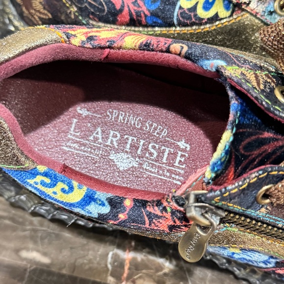 L’artiste Javana Leather and Velvet Metallic Floral Sneakers - Picture 14 of 15